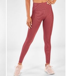 Fabletics High-Waisted Seamless Legging - Size Small